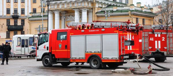 Fire engines seen outside the Technology Institute metro station in St.Petersburg, the venue of explosions which have resulted in 30 victims Fire engines seen outside the Technology Institute metro station in St.Petersburg, the venue of explosions which have resulted in 30 victims - Sputnik International