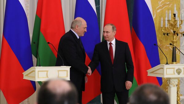 April 3, 2017. Russian President Vladimir Putin, right, and Belarusian President Alexander Lukashenko make a press statement - Sputnik International