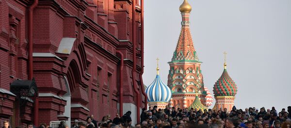 People gather for a rally against terrorism in central Moscow on April 6, 2017 following April 3 blast in the Saint Petersburg metro. - Sputnik International