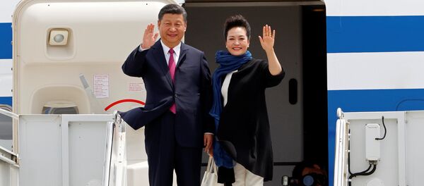China's President Xi Jinping and his wife Peng Liyuan arrive at Palm Beach International Airport in West Palm Beach, Florida, U.S - Sputnik International