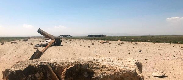US missile attack on the Syrian airfield US missile attack on the Syrian airfield - Sputnik International