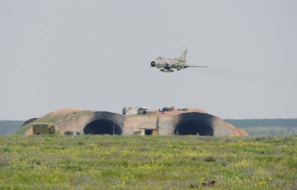 Syrian Air Force Base Back in Operation One Day After US Missile Attack - Sputnik International