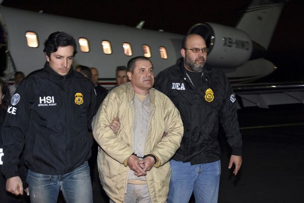 TV Network Draws Heat after Casting Jailed Drug Lord El Chapo’s Wife In Reality Show ‘Cartel Crew’ TV Network Draws Heat after Casting Jailed Drug Lord El Chapo’s Wife In Reality Show ‘Cartel Crew’ - Sputnik International