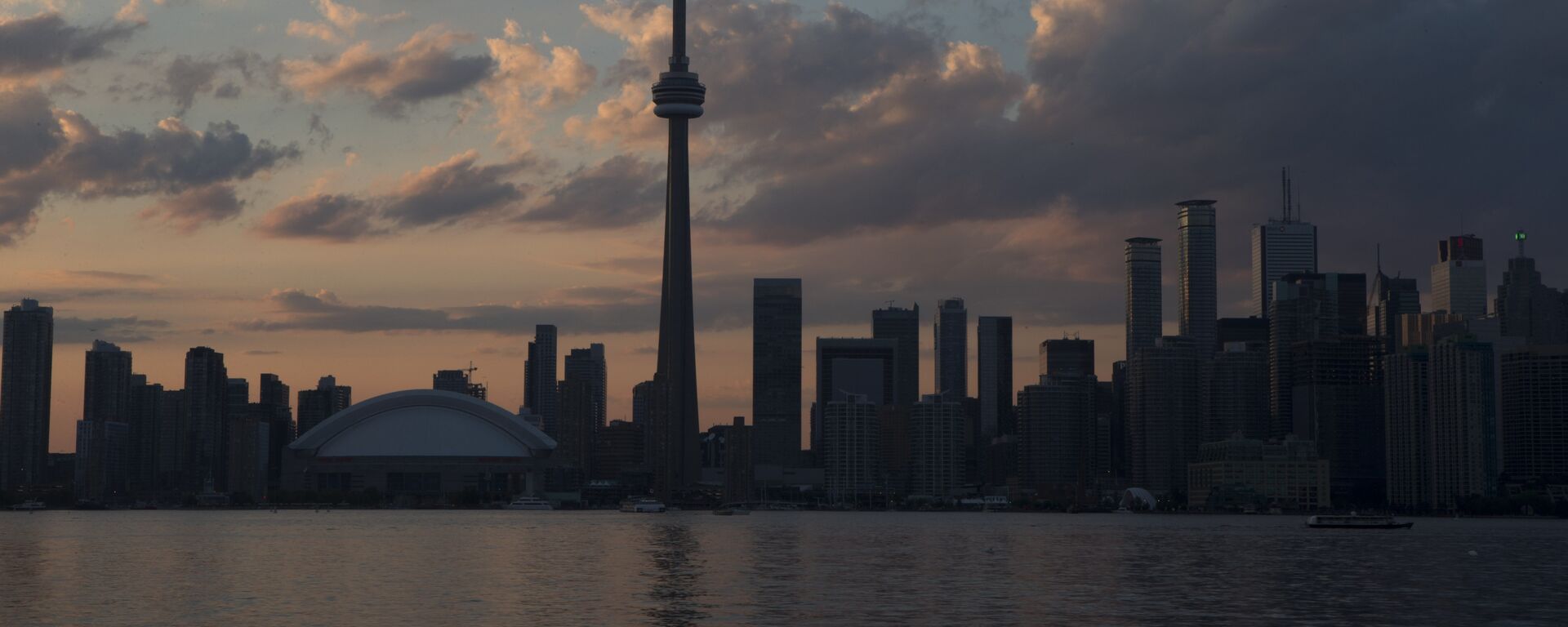 the Toronto skyline  - Sputnik International, 1920, 01.11.2022