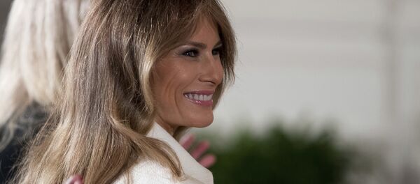 U.S. first lady Melania Trump smiles as she is recognized by President Donald Trump U.S. first lady Melania Trump smiles as she is recognized by President Donald Trump - Sputnik International