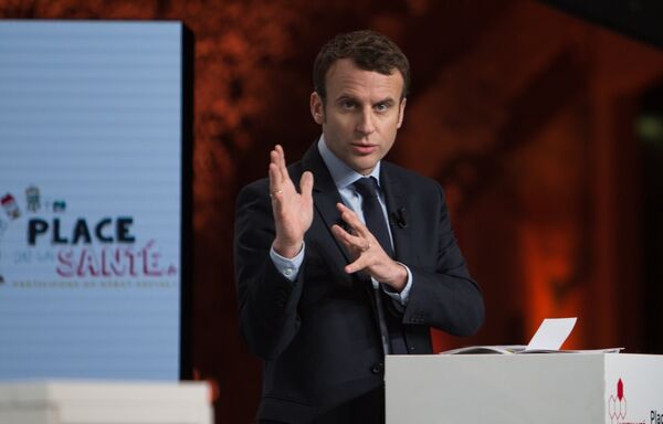 Former French Minister of the Economy Emmanuel Macron who runs for French president presents his healthcare and social security program to the National Federation of French Mutual Insurance in Paris. Former French Minister of the Economy Emmanuel Macron who runs for French president presents his healthcare and social security program to the National Federation of French Mutual Insurance in Paris. - Sputnik International
