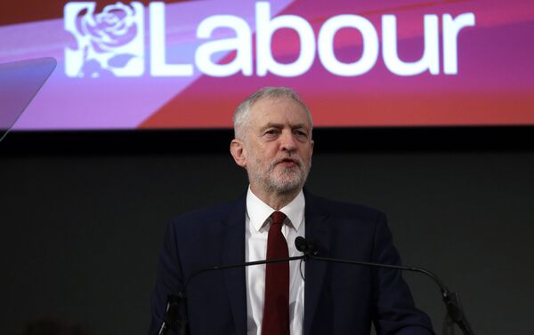 Leader of the opposition Labour Party Jeremy Corbyn delivers a speech laying out the plan for the party following the Brexit vote in June 2016, in London, February 24, 2017. - Sputnik International