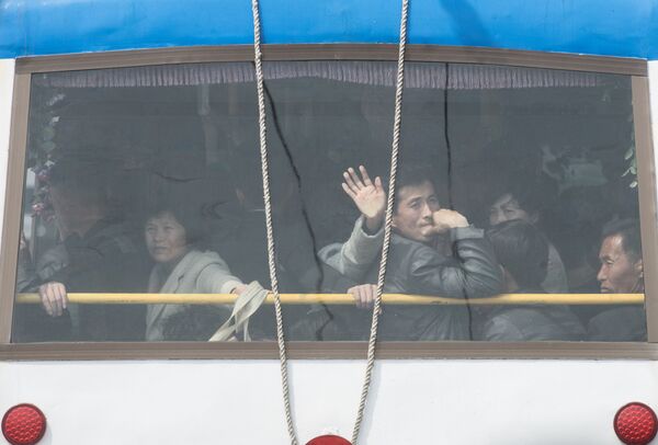 Bus passengers Bus passengers - Sputnik International