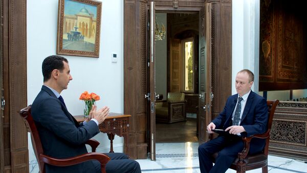 Syria's President Bashar al-Assad (L) - Sputnik International