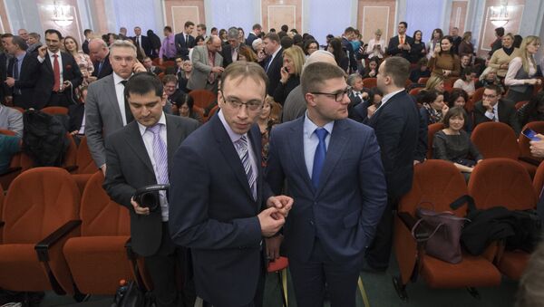 Members of Jehovah's Witnesses wait in a court room in Moscow, Russia - Sputnik International