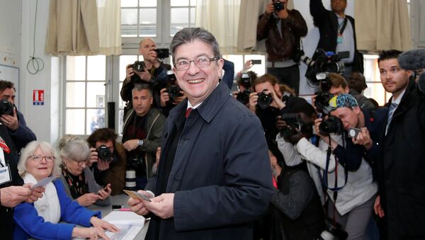 Jean-Luc Melenchon, candidate of the French far-left Parti de Gauche and candidate for the French 2017 presidential election, casts his ballot in the first round of 2017 French presidential election at a polling station in Paris, France, April 23, 2017. - Sputnik International
