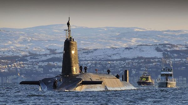 Nuclear submarine HMS Vanguard arrives back at HM Naval Base Clyde, Faslane, Scotland following a patrol - Sputnik International
