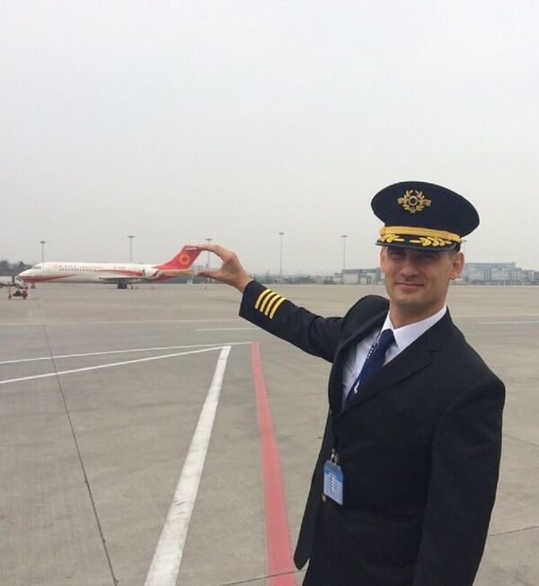 Former captain in Siberia Airlines and UTair Dmitry Radaev Former captain in Siberia Airlines and UTair Dmitry Radaev - Sputnik International