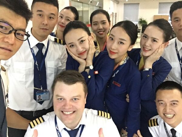 Pilots of the Chengdu Airlines Pilots of the Chengdu Airlines - Sputnik International