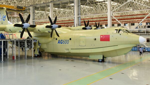 Amphibious aircraft AG600 rolls off a production line in Zhuhai, south China's Guangdong Province. - Sputnik International