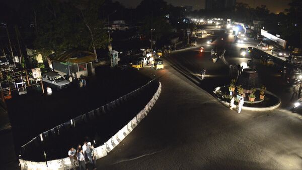A view of one of the major junctions during a power outage at Visakhapatnam, Andhra Pradesh state, Tuesday, Oct. 8, 2013 - Sputnik International