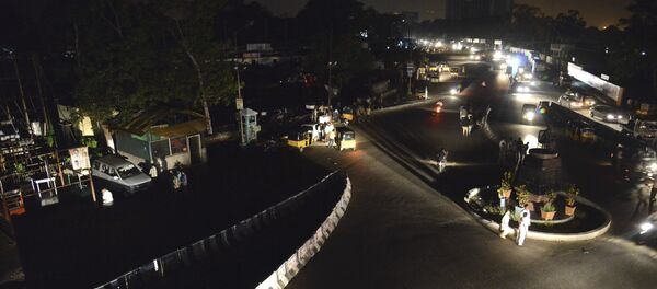 A view of one of the major junctions during a power outage at Visakhapatnam, Andhra Pradesh state, Tuesday, Oct. 8, 2013 A view of one of the major junctions during a power outage at Visakhapatnam, Andhra Pradesh state, Tuesday, Oct. 8, 2013 - Sputnik International