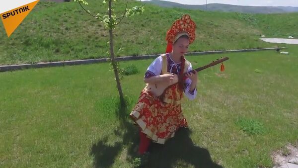 Orchestra Girl Builds Bridges Between Russia And Kyrgyzstan - Sputnik International