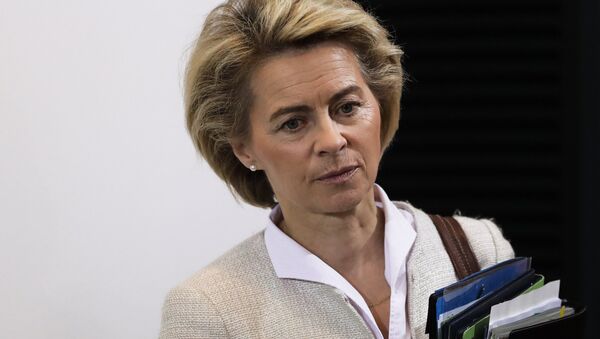 German Defense Minister Ursula von der Leyen arrives for the weekly cabinet meeting of the German government at the chancellery in Berlin, Wednesday, Nov. 30, 2016. - Sputnik International