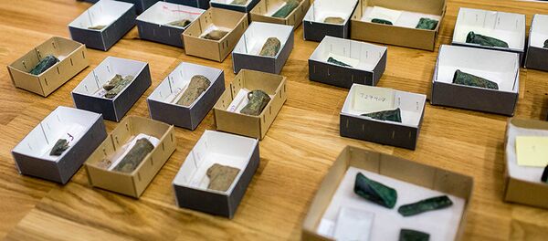 Axes - Sputnik International