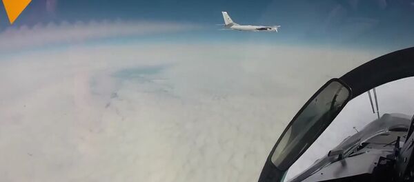 Tu-95 Bear Strategic Bombers' Practice Exercise Tu-95 Bear Strategic Bombers' Practice Exercise - Sputnik International