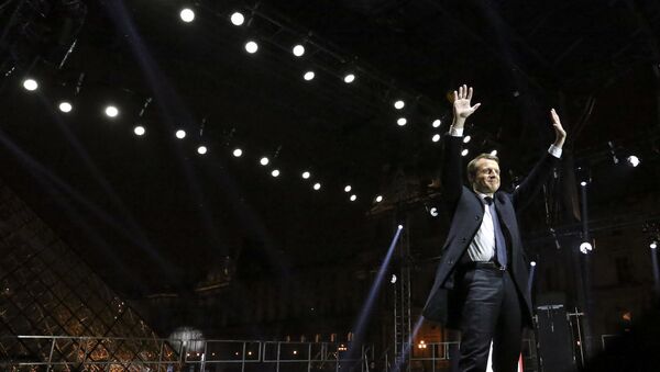 French President-elect Emmanuel Macron celebrates on the stage at his victory rally near the Louvre in Paris, France May 7, 2017. REUTERS/Christian Hartmann - Sputnik International