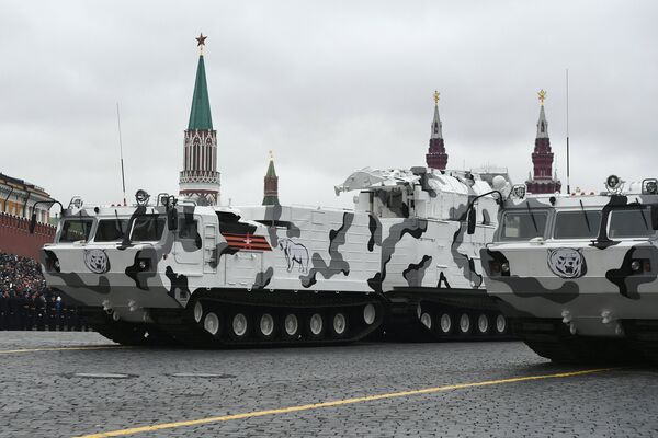 Tor-M2DT at the military parade in Moscow marking the 72nd anniversary of the victory in the Great Patriotic War of 1941-1945. Tor-M2DT at the military parade in Moscow marking the 72nd anniversary of the victory in the Great Patriotic War of 1941-1945. - Sputnik International