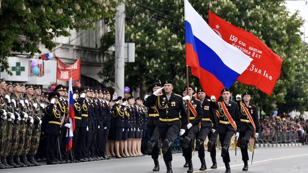 Simferopol, the capital of Russia's Republic of Crimea, on Tuesday hosted its first military parade ever to honor the 72nd anniversary of the Victory over Nazi Germany in the Great Patriotic War - Sputnik International