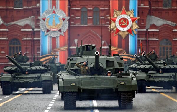 Moscow - Russia - 09/05/2017 - Russian servicemen parade with tanks during the 72nd anniversary of the end of World War II on the Red Square in Moscow.  - Sputnik International