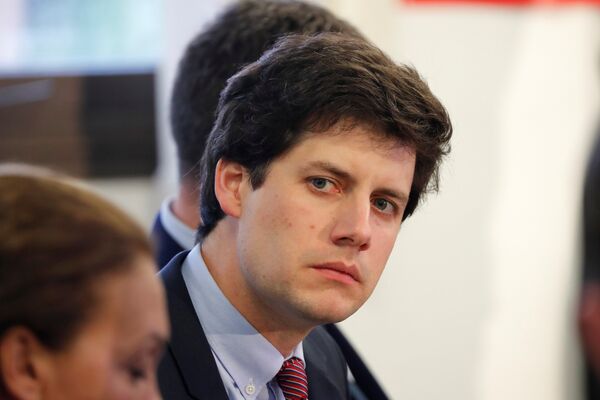 Julien Denormandie, spokesman of French President elect Emmanuel Macron of the political movement En Marche !, or Onwards !, attends a news conference at the campaign headquarters in Paris, France, May 8, 2017. - Sputnik International