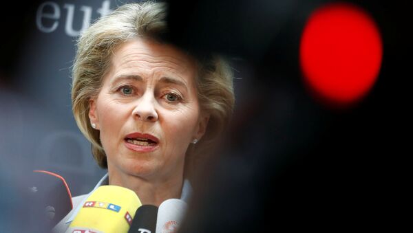 German Defense Minister Ursula von der Leyen gives a statement to the media prior she faces the defense commission of the lower house of parliament Bundestag in Berlin, Germany May 10, 2017. - Sputnik International