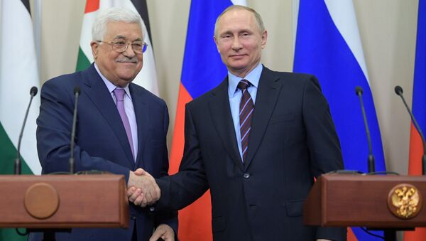 Mahmoud Abbas and Vladimir Putin - Sputnik International