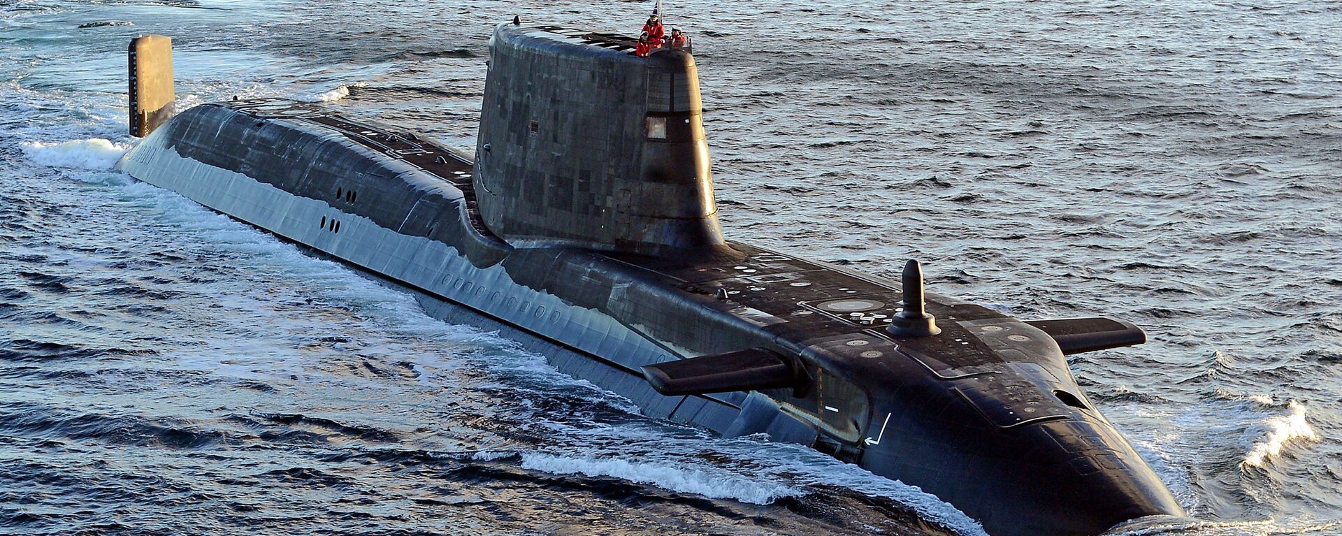 Astute class submarine HMS Ambush is pictured during sea trials near Scotland. - Sputnik International, 1920, 06.12.2022