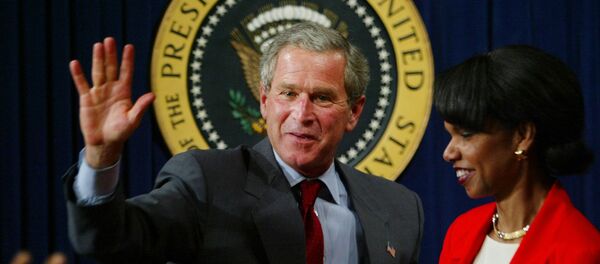 President Bush waves to urban leaders after finishing his speech at the Eisenhower Executive Office Building Tuesday, July 16, 2003 in Washington - Sputnik International