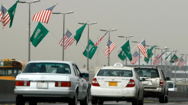 US and Saudi flags flutter on a main road in the Saudi capital Riyadh (File) - Sputnik International