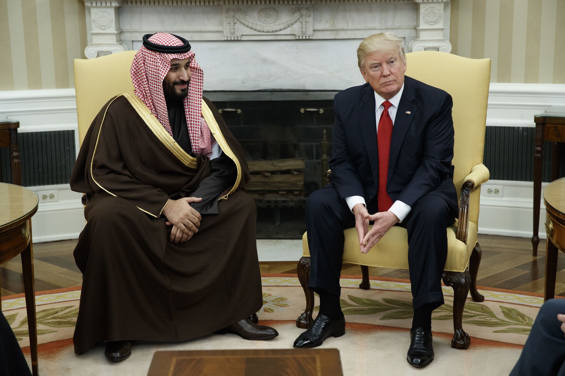 President Donald Trump meets with Saudi Defense Minister and Deputy Crown Prince Mohammed bin Salman bin Abdulaziz Al Saud in the Oval Office of the White House in Washington - Sputnik International, 1920, 19.06.2022