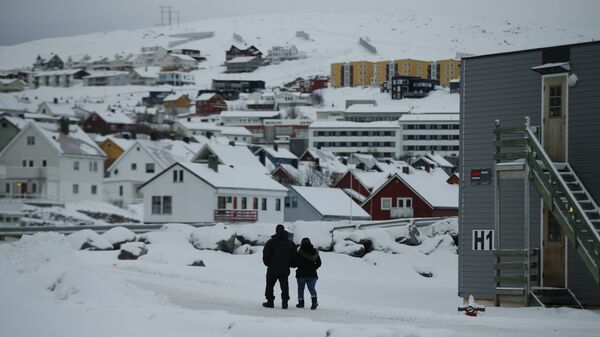 In this photo taken Thursday, Feb. 4, 2016, asylum seekers leave the refugee camp in Hammerfest, to walk to the town's centre, in northern Norway. (photo used for illustration purpose only) - Sputnik International