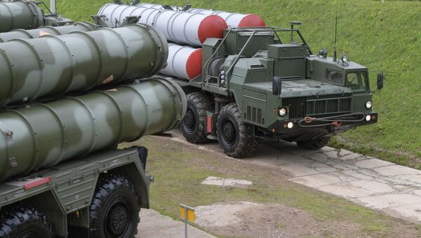 S-400 Triumf anti-aircraft weapon systems during combat duty drills of the surface to air-misile regiment in the Moscow Region. - Sputnik International