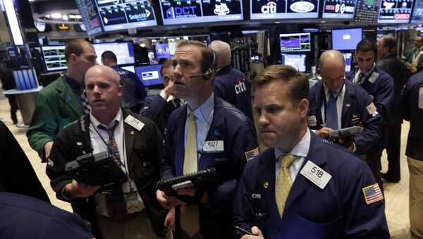 Traders work on the floor of the New York Stock Exchange - Sputnik International