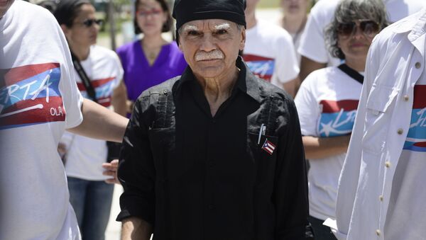 Puerto Rican nationalist Oscar Lopez Rivera arrives to give a press conference on El Escambron Beach following his release from house arrest after decades in custody, in San Juan, Puerto Rico, Wednesday, May 17, 2017. - Sputnik International