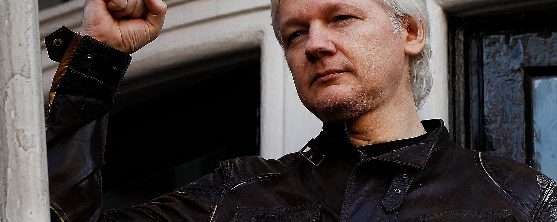 WikiLeaks founder Julian Assange is seen on the balcony of the Ecuadorian Embassy in London, Britain, May 19, 2017 - Sputnik International, 1920, 29.06.2021