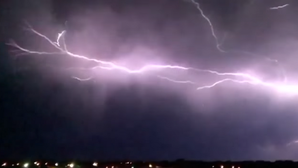 Striking Lightning Storm Captured in Oklahoma - Sputnik International