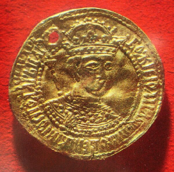 Gold ugorsky chervonets of Tzar Boris Godunov (1598—1605) Gold ugorsky chervonets of Tzar Boris Godunov (1598—1605) - Sputnik International