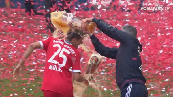 FC Bayern beer showers of 2017 - Sputnik International