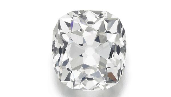 a large 26.27 karat diamond ring, thought to be ‘Costume jewelry’ diamond really worth hundreds of thousands - Sputnik International