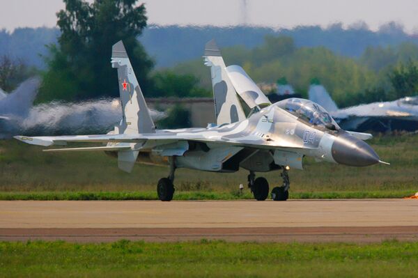 Su-30 MK fighter plane on the runway Su-30 MK fighter plane on the runway - Sputnik International