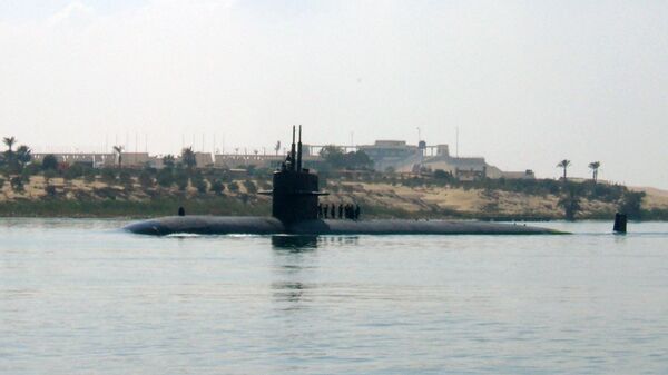 U.S. nuclear-powered submarine USS Providence crosses the Suez canal in Ismailia, Egypt - Sputnik International