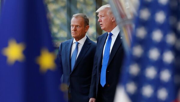U.S. President Donald Trump (R) walks with the President of the European Council Donald Tusk in Brussels, Belgium, May 25, 2017. - Sputnik International