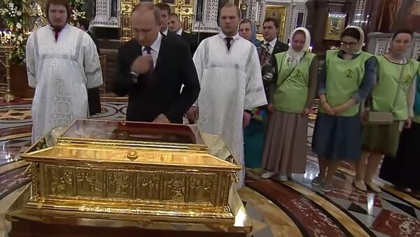 Putin Visits Relics Of St. Nicholas In Christ The Savior Cathedral - Sputnik International