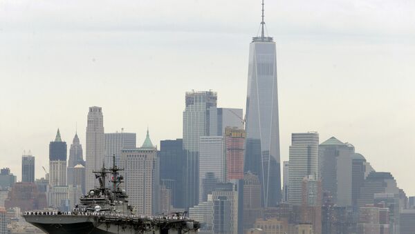 The USS Kearsarge moves past lower Manhattan as part of New York's Fleet Week as seen from Weehawken, N.J., Wednesday, May 24, 2017. New York's Fleet Week kicked off with a parade of ships up the Hudson River. - Sputnik International